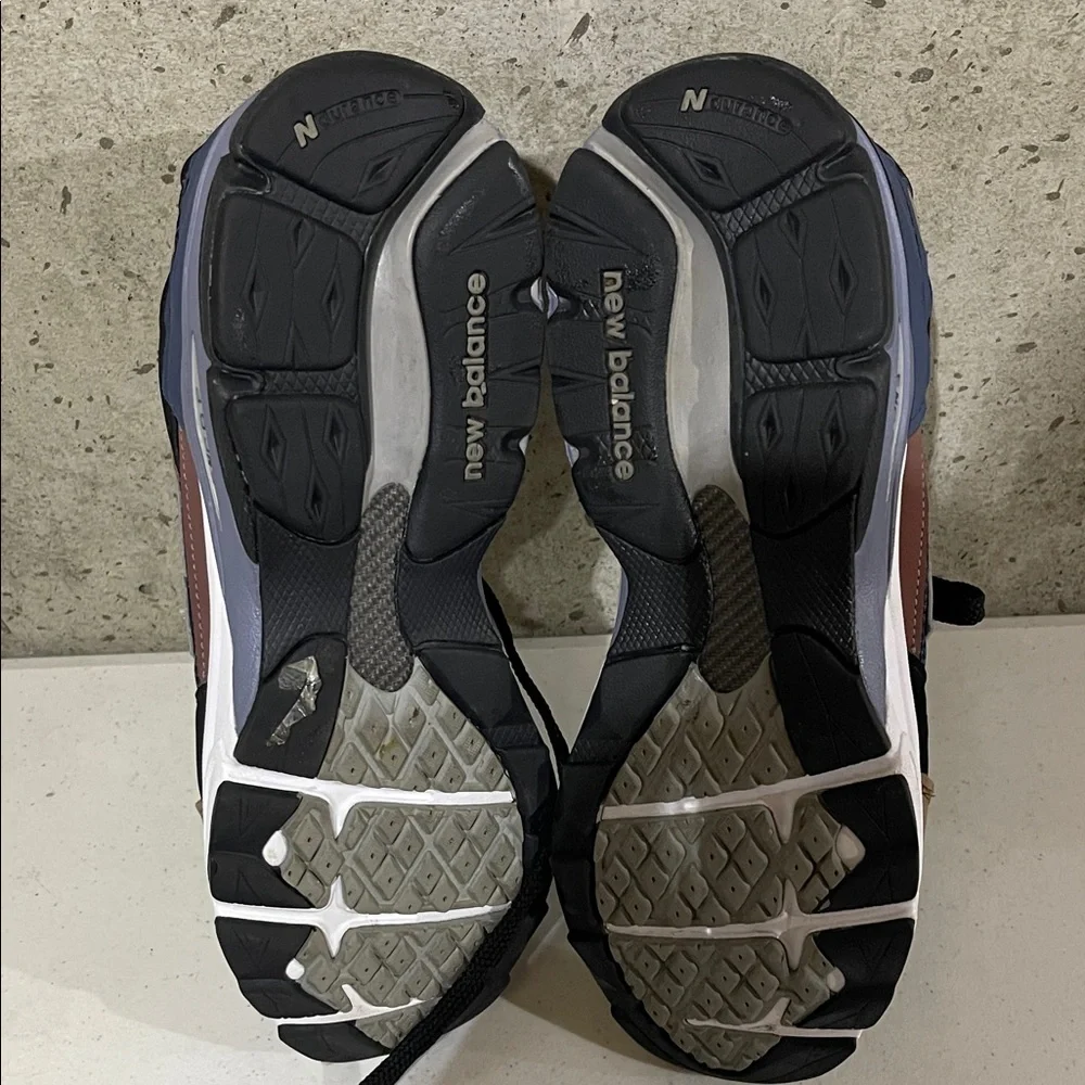New Balance Men's Black and Tan Sneakers - Picture 5 of 7